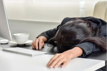 Chán nản công sở sau Tết, chỉ thèm "có tiền tỷ để bỏ việc"