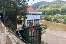 Sét đánh cháy hệ thống điện của Nhà máy nước Lào Cai