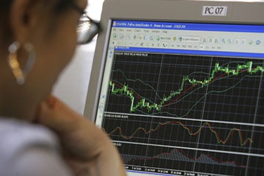 “Hưng phấn”, VN-Index lại tiến gần mốc 500 điểm