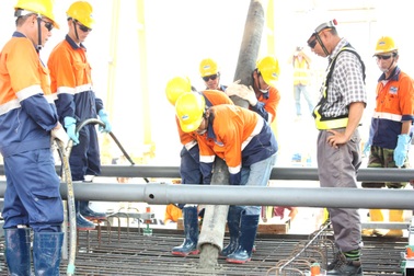 Đúc đốt dầm đầu tiên tuyến metro Bến Thành - Suối Tiên
