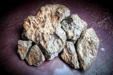 Đá mặt trăng 600.000 USD sẽ được tạc thành tượng Phật đặt tại chùa Tam Chúc