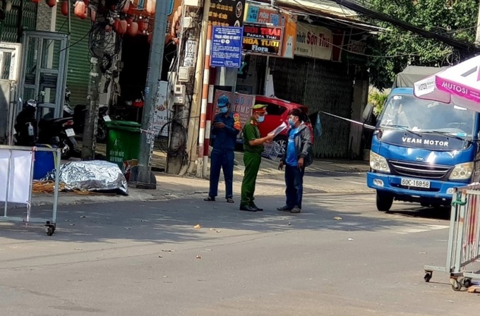 Người dân chịu trách nhiệm thực hiện các biện pháp đảm bảo an toàn phòng, chống dịch.