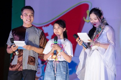 Cuộc gọi vượt trùng khơi, xúc động đêm Trung thu "Vầng trăng của biển"