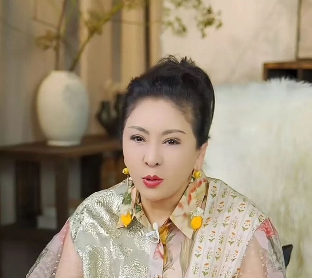 Nữ đại gia giàu càng thêm giàu, kiếm bộn tiền khi bán khóa học làm giàu - 2 Nữ đại gia giàu càng thêm giàu, kiếm bộn tiền khi bán khóa học làm giàu - 2