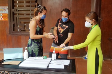 Di sản Tràng An tạm dừng đón khách 14 ngày