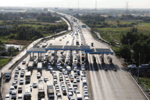 Chính phủ giao TPHCM "giải bài toán" kẹt xe, ngập nước