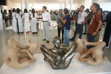 Xem những tác phẩm lạ tại triển lãm Mỹ thuật trẻ toàn quốc