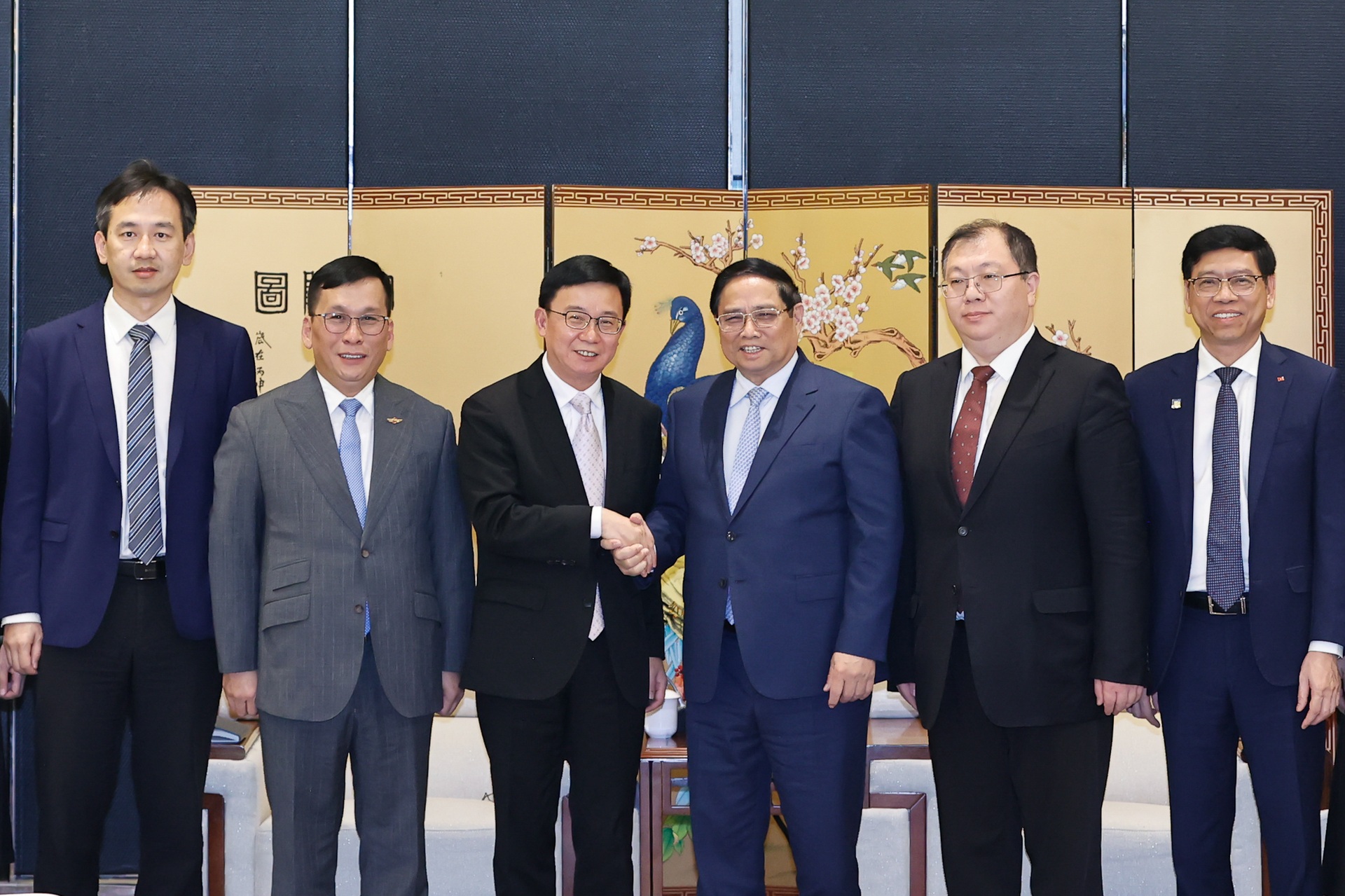 Thông thương đường sắt với Trung Quốc, mở cửa đưa hàng Việt ra thế giới - 3 Thông thương đường sắt với Trung Quốc, mở cửa đưa hàng Việt ra thế giới - 3