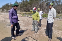 750 bao tải trôi dạt vào bờ biển là dầu nhớt đã qua sử dụng