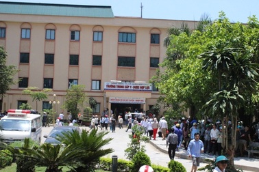 Huy động hơn 300 cán bộ, y bác sỹ điều trị cho công nhân bị ngộ độc