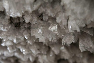 Băng tan mở ra cánh cửa vào “thế giới ngầm”