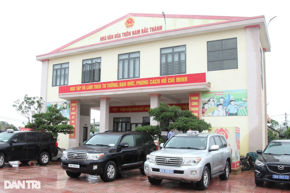 20 tỷ đồng Thủy Tiên ủng hộ làm nhà cộng đồng tránh lũ được dùng thế nào? - 1 20 tỷ đồng Thủy Tiên ủng hộ làm nhà cộng đồng tránh lũ được dùng thế nào? - 1