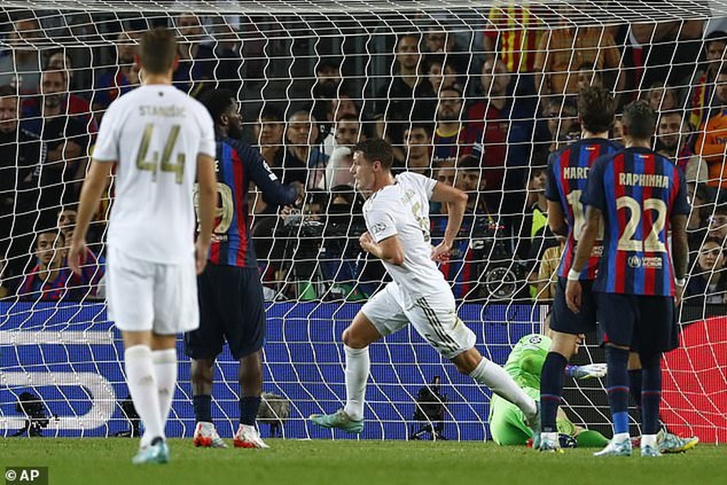 Thua đậm Bayern Munich, Barcelona bị loại ở Champions League - 5 Thua đậm Bayern Munich, Barcelona bị loại ở Champions League - 5