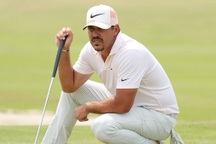 Bất ngờ xuất hiện tại giải golf Palmetto Championship 2021