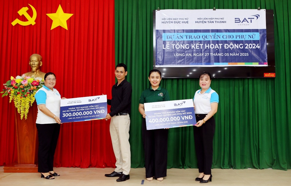 Tổng kết một năm thực hiện chương trình “Trao quyền cho phụ nữ” tại Long An - 1 Tổng kết một năm thực hiện chương trình “Trao quyền cho phụ nữ” tại Long An - 1