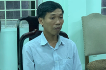 Tạm giam một kế toán vì lợi dụng các quyền tự do dân chủ