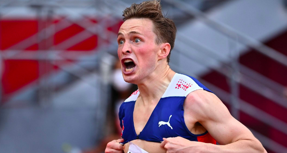 Nhà vô địch xé áo ăn mừng sau khi phá kỷ lục thế giới và Olympic - 2 Nhà vô địch xé áo ăn mừng sau khi phá kỷ lục thế giới và Olympic - 2