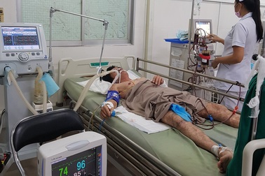 Bác sĩ “chạy trước tử thần” cứu ca ngộ độc dạ dày cá mặt thỏ