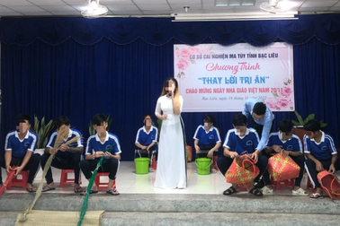 "Chúng tôi là những thầy, cô không trồng cây mà chăm sóc cây"