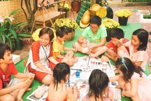 Bố mẹ chi tiền triệu cho con học trải nghiệm Tết