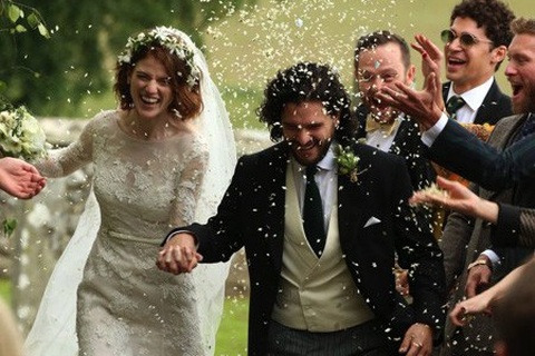 Nhìn lại những đám cưới ngọt ngào nhất làng giải trí trong năm qua