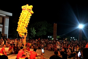 Lung linh đêm rằm trung thu phố cổ Hội An