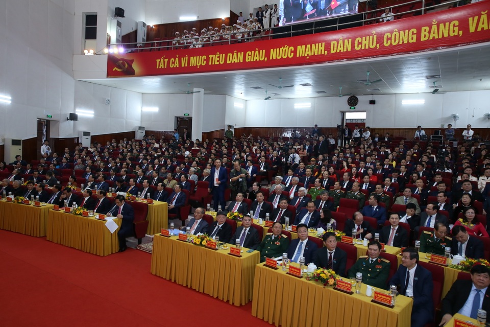 Hà Tĩnh phấn đấu năm 2030 trở thành tỉnh khá của cả nước - 2 Hà Tĩnh phấn đấu năm 2030 trở thành tỉnh khá của cả nước - 2