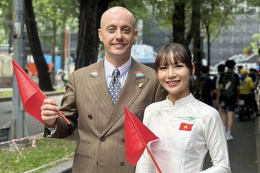 Rể Pháp sốc khi ra mắt nhà vợ Việt, chốt cưới nhờ... ăn thịt chuột nướng