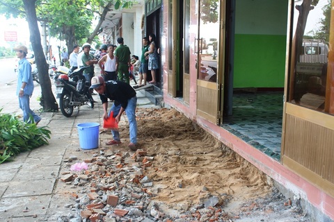 Phú Yên: Tháo dỡ công trình vi phạm, lập lại trật tự vỉa hè