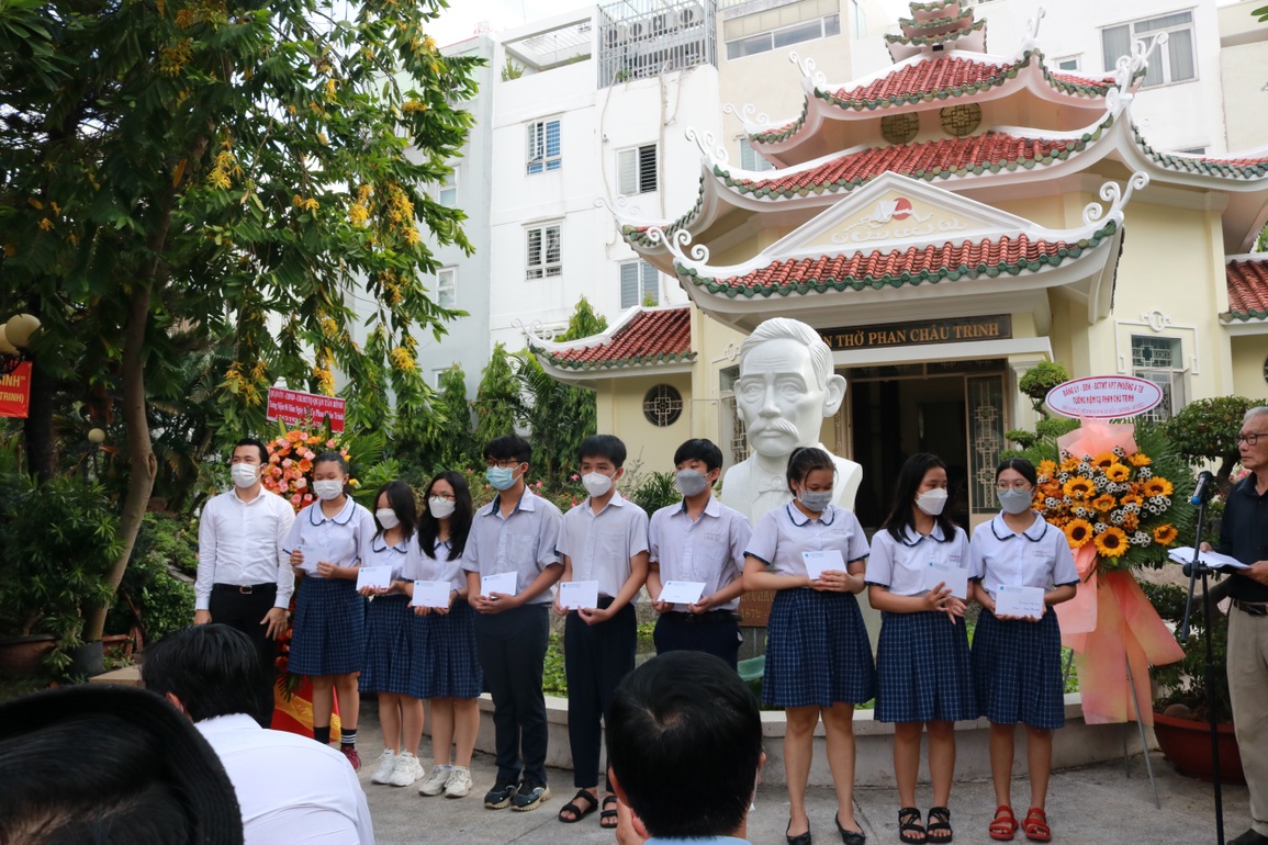 Kỷ niệm 96 năm ngày mất của nhà yêu nước Phan Châu Trinh - 5 Kỷ niệm 96 năm ngày mất của nhà yêu nước Phan Châu Trinh - 5