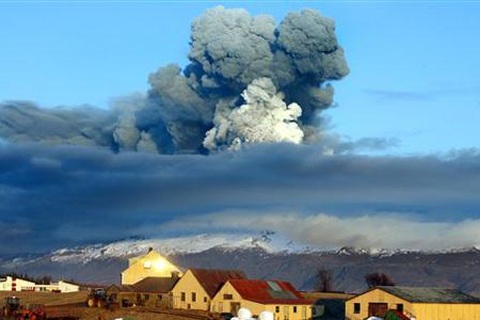 Châu Âu: Hôm nay, một nửa số chuyến bay có thể hoạt động lại 