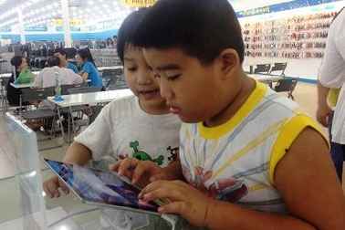 Yêu cầu giám đốc Sở GD-ĐT báo cáo khẩn về đề án sách giáo khoa điện tử