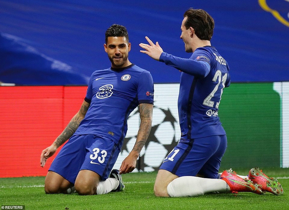 Luis Suarez thi đấu thảm họa trong ngày Atletico thua Chelsea - 10 Luis Suarez thi đấu thảm họa trong ngày Atletico thua Chelsea - 10