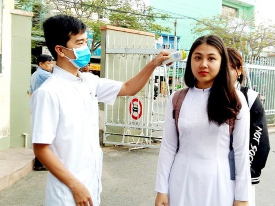 Bình Phước hỏa tốc cho SV, học sinh THPT nghỉ học từ ngày 19/3 đến hết 28/3 - 1 Bình Phước hỏa tốc cho SV, học sinh THPT nghỉ học từ ngày 19/3 đến hết 28/3 - 1