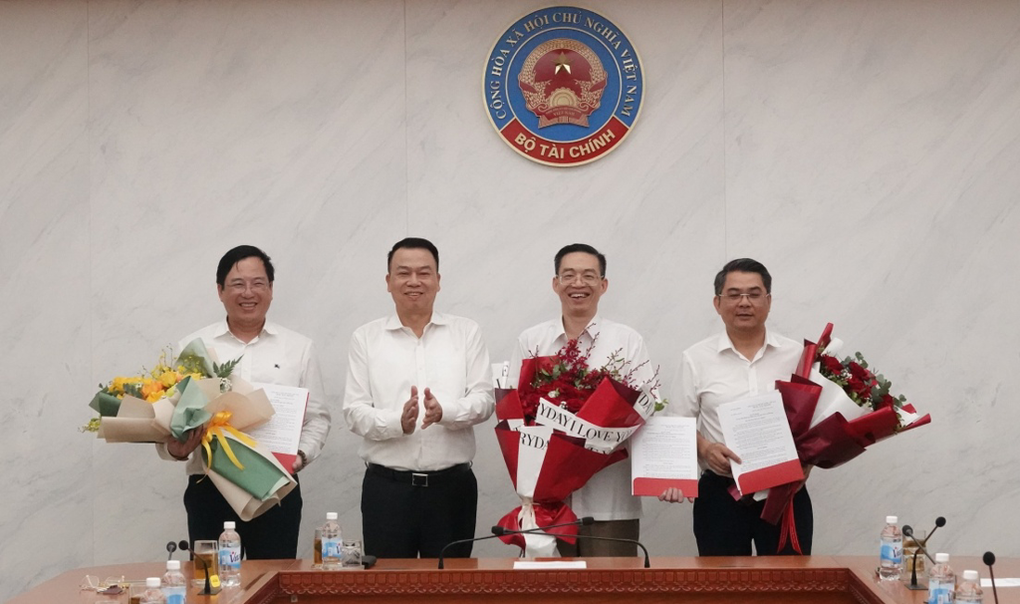 Bộ Tài chính bổ nhiệm vụ trưởng Vụ Quốc phòng, an ninh, đặc biệt - 1 Bộ Tài chính bổ nhiệm vụ trưởng Vụ Quốc phòng, an ninh, đặc biệt - 1