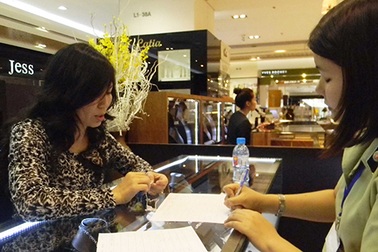 Mua “hàng hiệu” rước bực mình