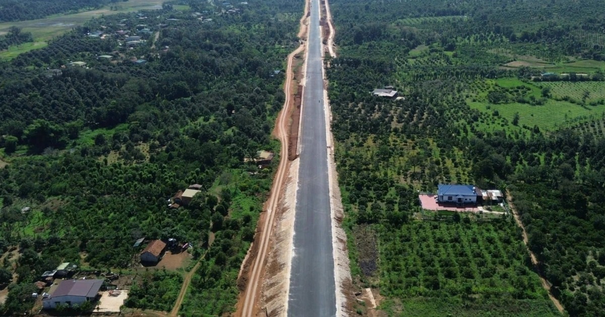 Đắk Lắk ưu tiên xử lý "nóng" các vướng mắc thi công cao tốc