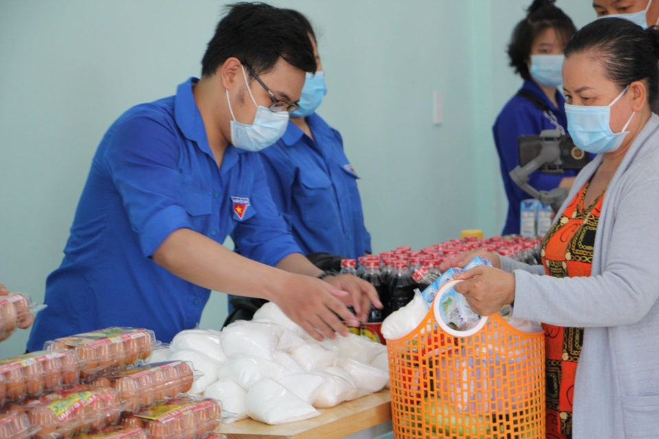 “Phiên chợ 0 đồng” của Đoàn viên, thanh niên Đà Nẵng - 2 “Phiên chợ 0 đồng” của Đoàn viên, thanh niên Đà Nẵng - 2