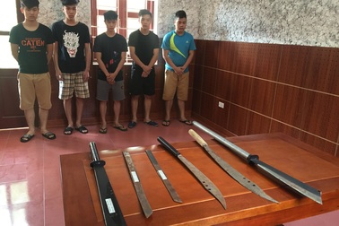 20 thanh niên hỗn chiến bằng đao kiếm do mâu thuẫn