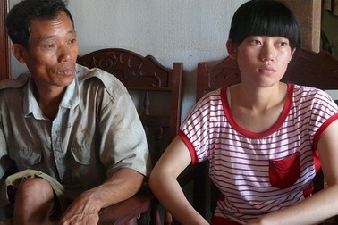 Cả trường "vỡ òa" vì lần đầu có học sinh đỗ thủ khoa đại học