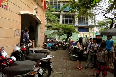 Phải có luật để xử lý những "rắc rối" trong nhà chung cư