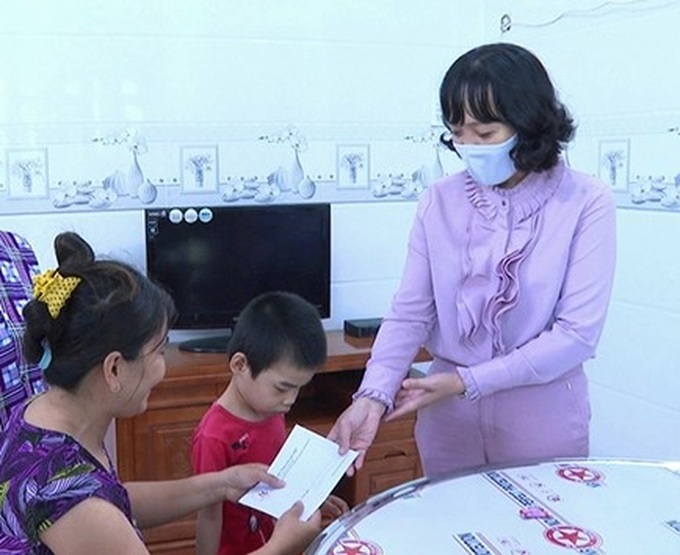 Trẻ em khuyết tật ở TP. Cao Lãnh được quan tâm, hỗ trợ. Ảnh N. Ngọc