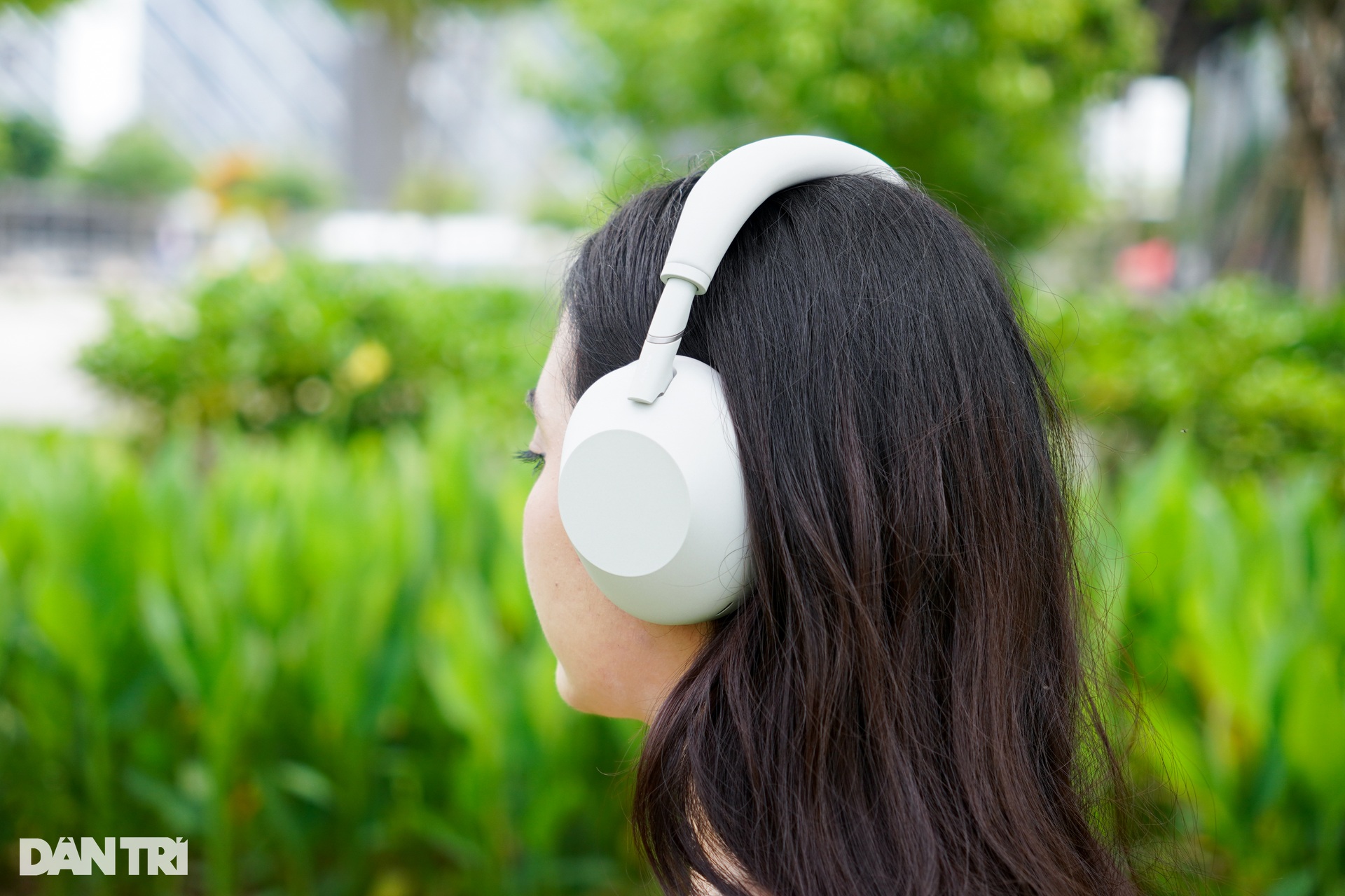 Trải nghiệm Sony WH-1000XM6: Đối thủ của Apple AirPods Max - 19