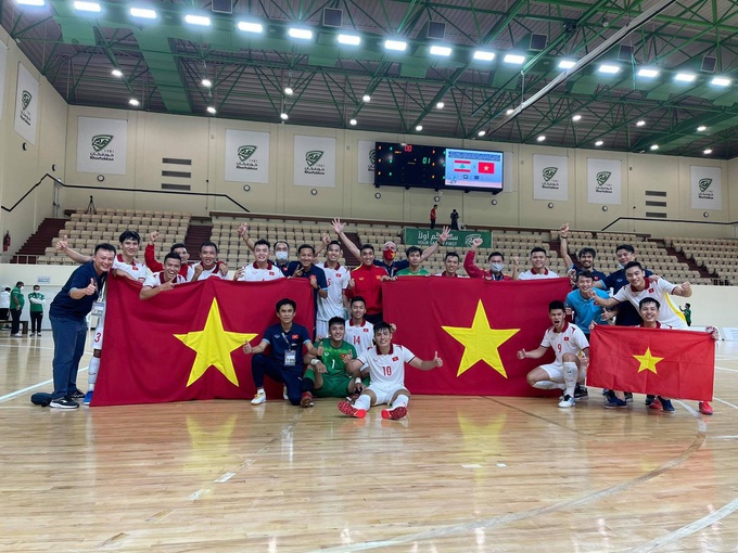 Đội tuyển futsal Việt Nam lần thứ 2 giành vé vào World Cup: Kỳ tích từ những điều giản dị - Ảnh 1.