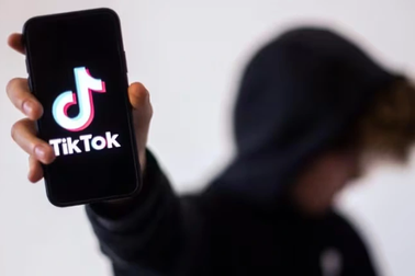 Bang đầu tiên của Mỹ muốn "cấm cửa" TikTok nhưng bất thành