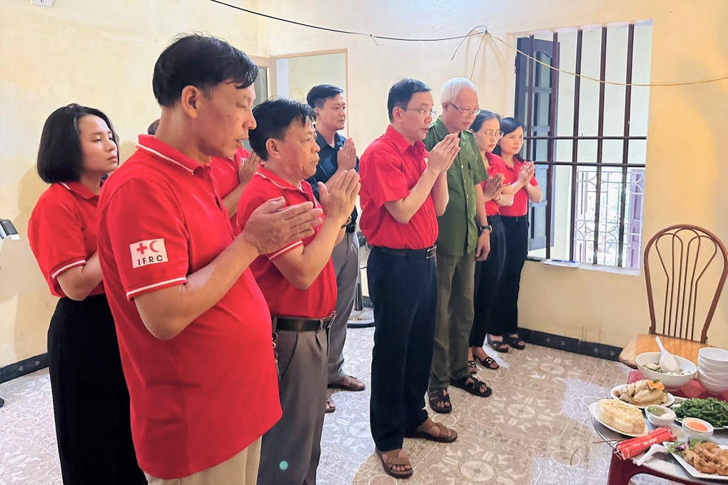Gia đình hiến thi thể người đàn ông 50 tuổi cho y học - 2 Gia đình hiến thi thể người đàn ông 50 tuổi cho y học - 2