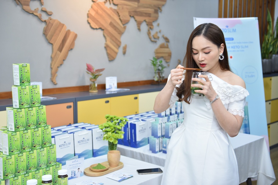 Ra mắt bộ sản phẩm Keto Slim - Giải pháp giảm béo ưu việt cho người thừa cân - 5 Ra mắt bộ sản phẩm Keto Slim - Giải pháp giảm béo ưu việt cho người thừa cân - 5