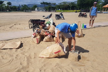 Vừa lao đao vì sạt lở lũ quét, Khánh Hòa lại cuống cuồng lo bão số 9