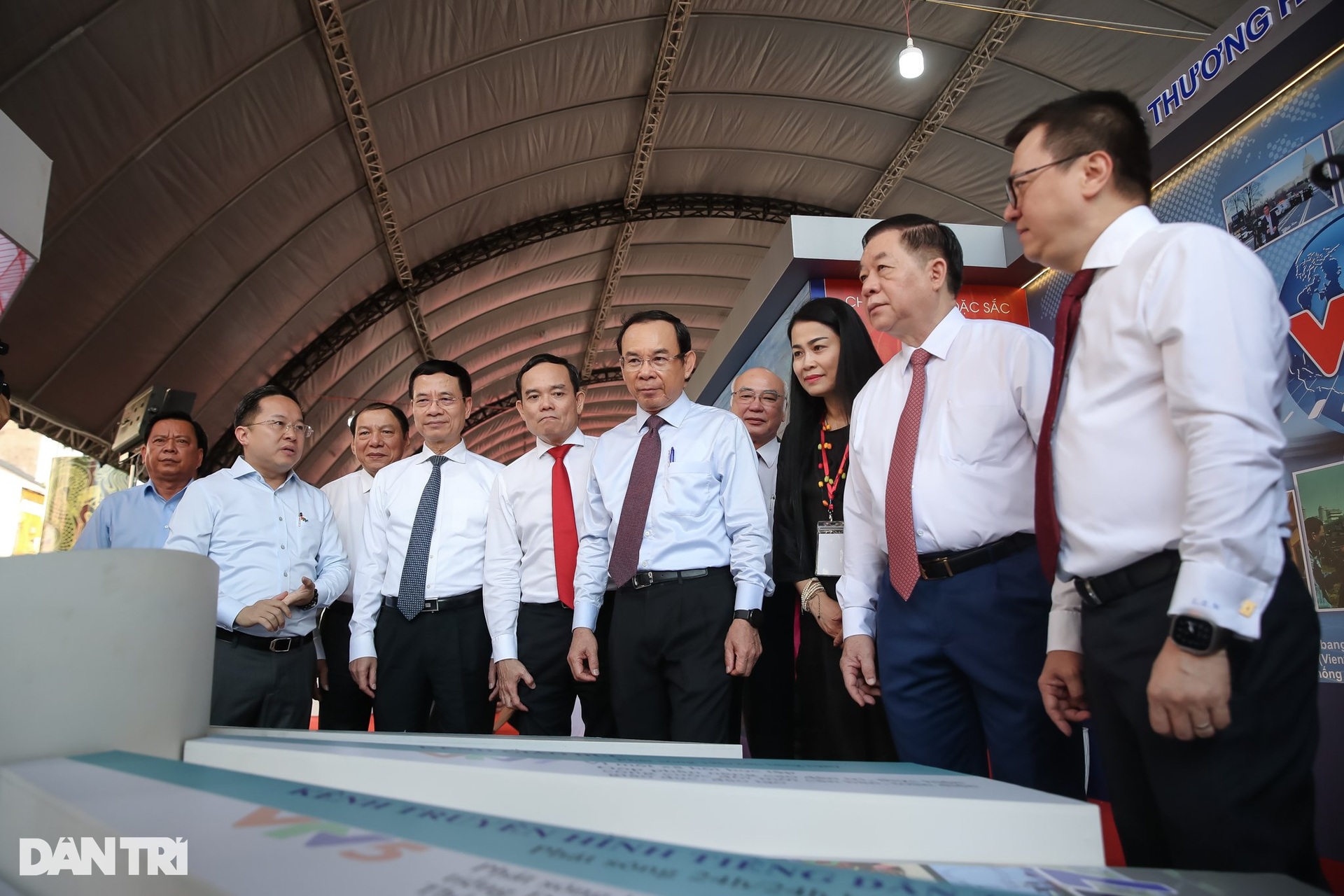 Hội Báo toàn quốc 2024 nhộn nhịp trong ngày khai mạc - 6 Hội Báo toàn quốc 2024 nhộn nhịp trong ngày khai mạc - 6