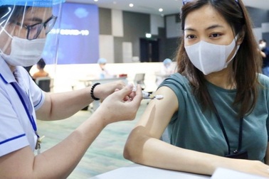 Bộ trưởng Y tế phải chịu trách nhiệm nếu thiếu vaccine gây ra hậu quả